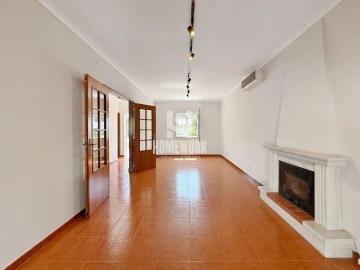 Moradia T3 para Venda em Azeitão (São Lourenço e São Simão)
