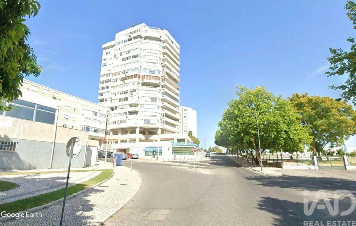 Apartamento T5 para Venda em Belém Foto 1