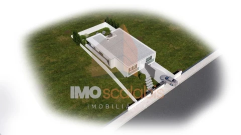 Moradia T3 para Venda em Romeira e Várzea