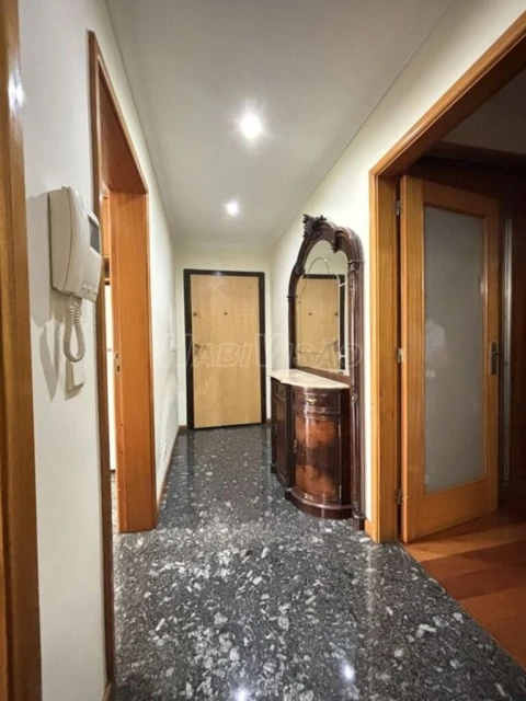 Apartamento T2 para Venda em Ermesinde