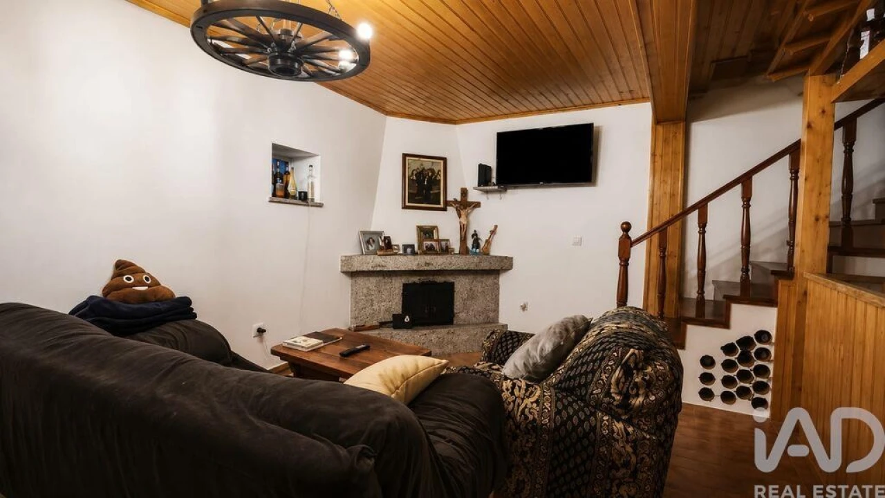 Moradia T3 para Venda em Seixo da Beira Foto 5