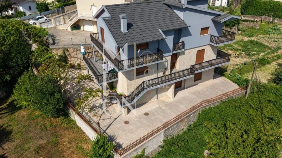 Moradia T4 para Venda em Amarante (São Gonçalo), Madalena, Cepelos e Gatão