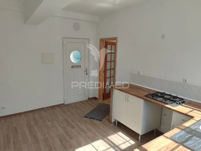 Moradia T2 para Venda em Alpiarça Foto 3