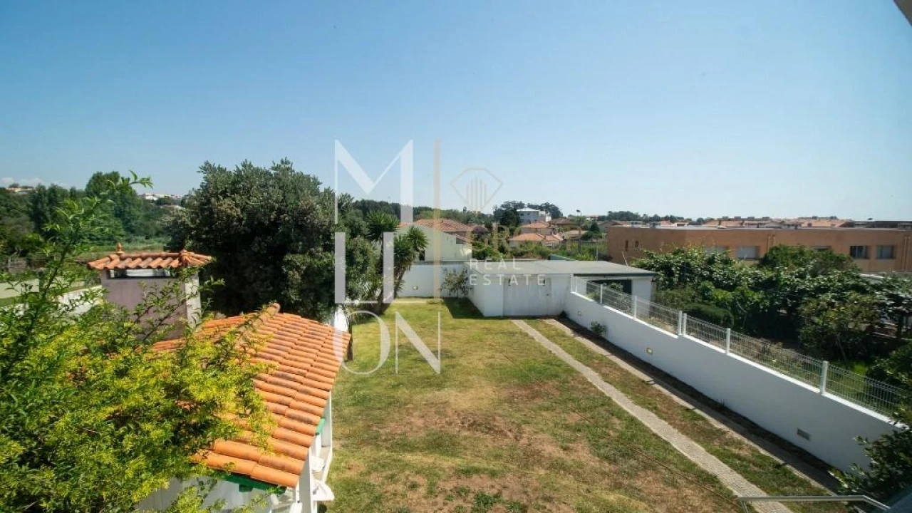 Moradia T4 para Arrendamento em Gulpilhares e Valadares Foto 24