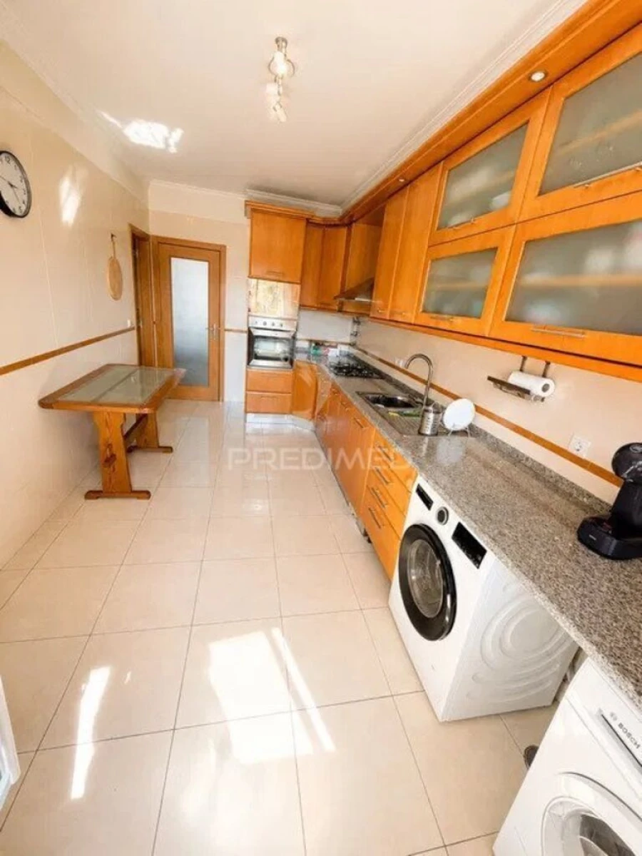 Apartamento T3 para Venda em Romeira e Várzea Foto 17
