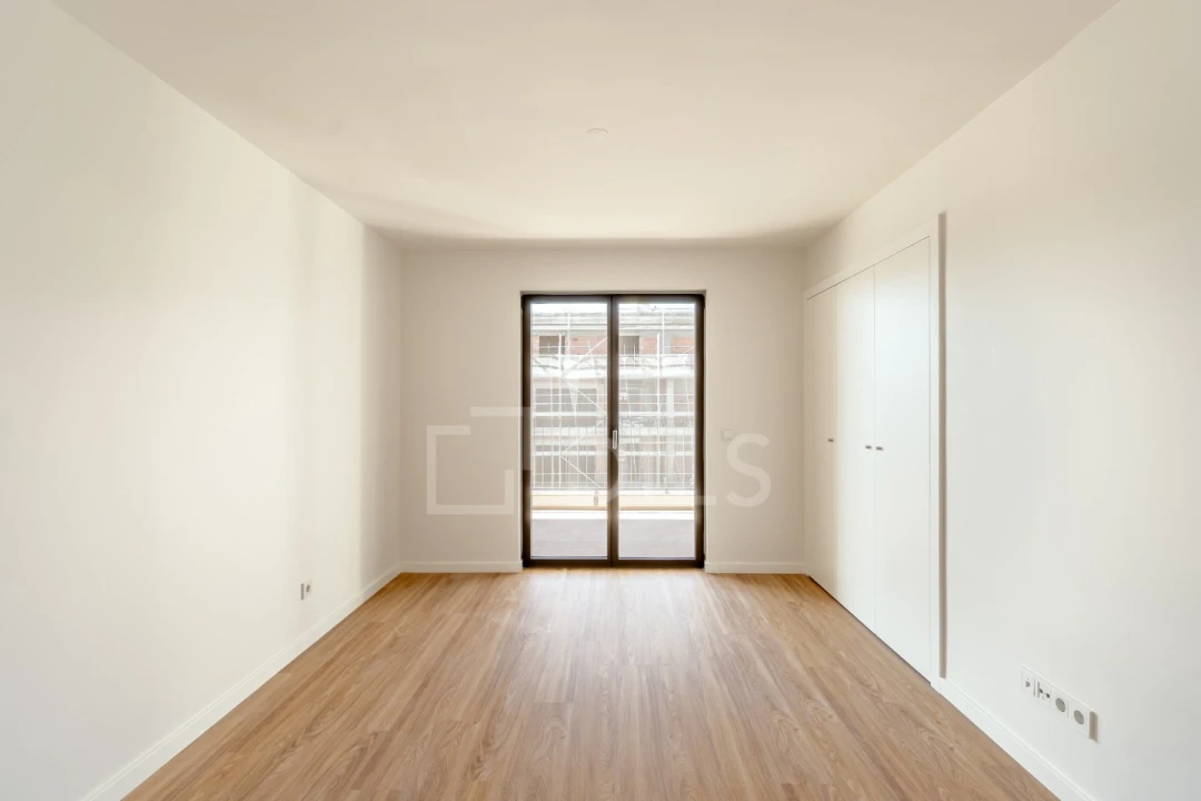 Apartamento T3 para Venda em Santo António dos Cavaleiros e Frielas Foto 10