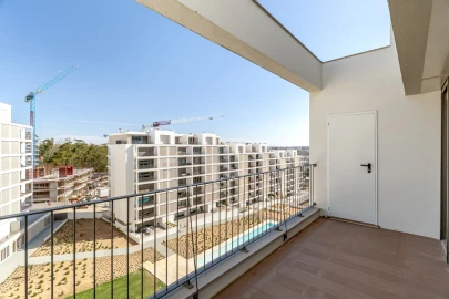 Apartamento T3 para Venda em Santo António dos Cavaleiros e Frielas