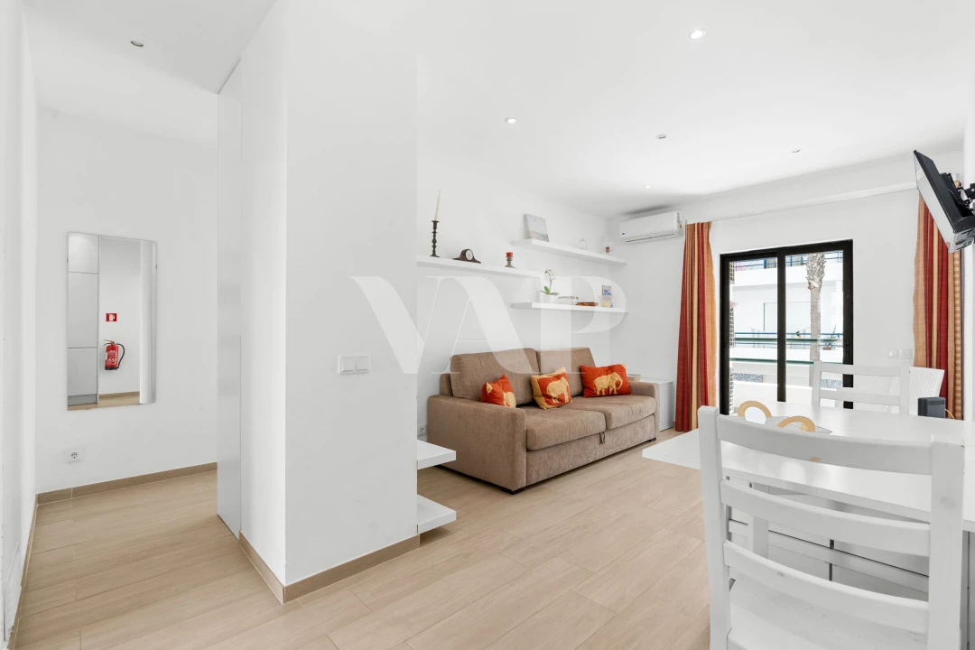 Apartamento T2 para Venda em Quarteira Foto 8
