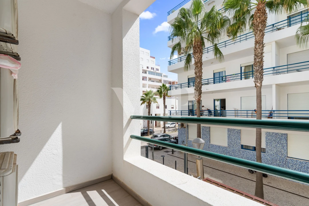Apartamento T2 para Venda em Quarteira Foto 7
