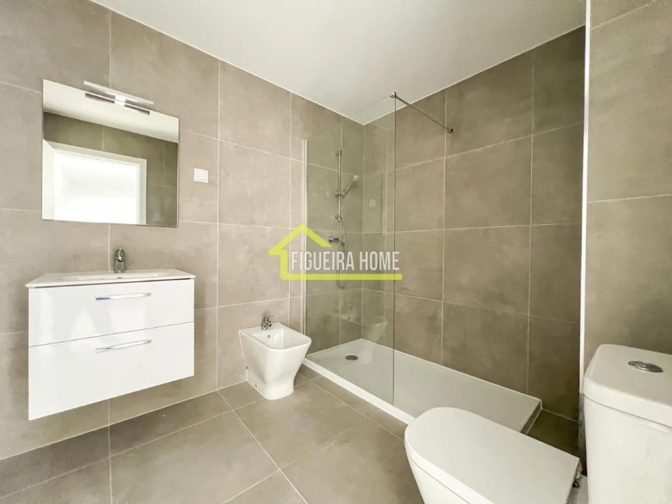 Apartamento T2 para Venda em Buarcos Foto 14