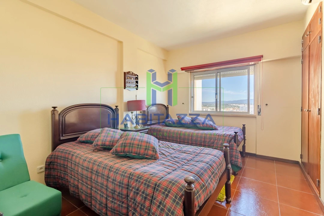Apartamento T2 para Arrendamento em Lagos (São Sebastião e Santa Maria) Foto 23