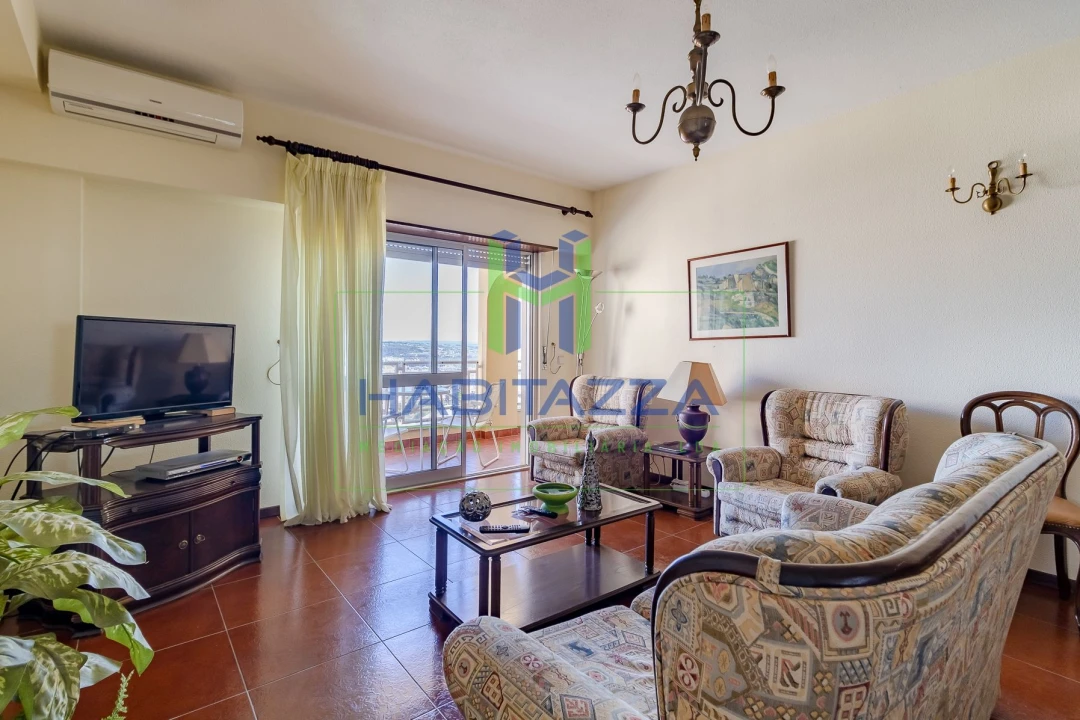 Apartamento T2 para Arrendamento em Lagos (São Sebastião e Santa Maria) Foto 5