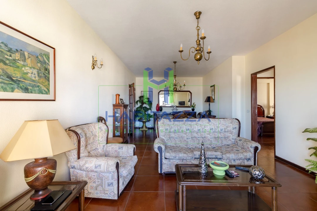 Apartamento T2 para Arrendamento em Lagos (São Sebastião e Santa Maria) Foto 6