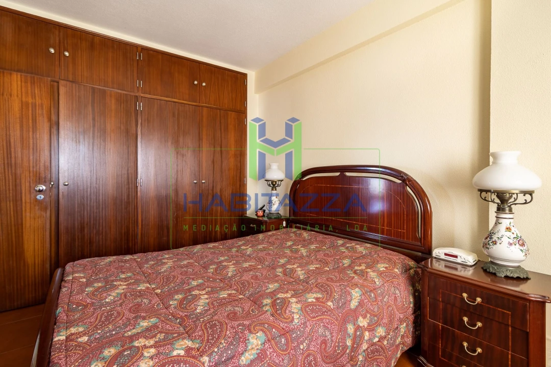 Apartamento T2 para Arrendamento em Lagos (São Sebastião e Santa Maria) Foto 18