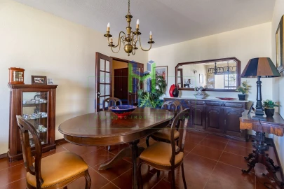 Apartamento T2 para Arrendamento em Lagos (São Sebastião e Santa Maria)