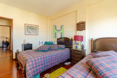 Apartamento T2 para Arrendamento em Lagos (São Sebastião e Santa Maria)