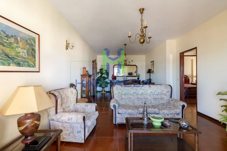 Apartamento T2 para Arrendamento em Lagos (São Sebastião e Santa Maria) Foto 6