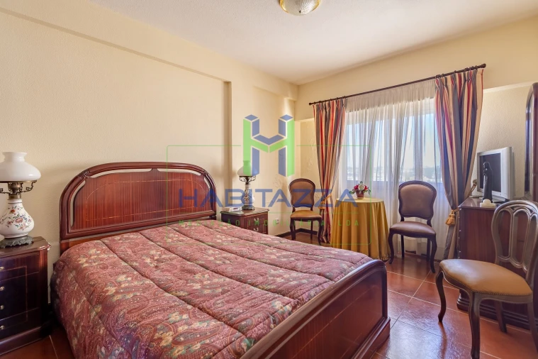 Apartamento T2 para Arrendamento em Lagos (São Sebastião e Santa Maria) Foto 17