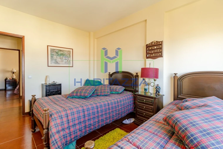 Apartamento T2 para Arrendamento em Lagos (São Sebastião e Santa Maria) Foto 21