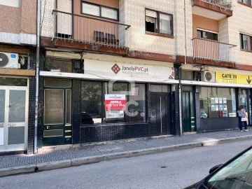 Negócio para Arrendamento em Santa Marinha e São Pedro da Afurada