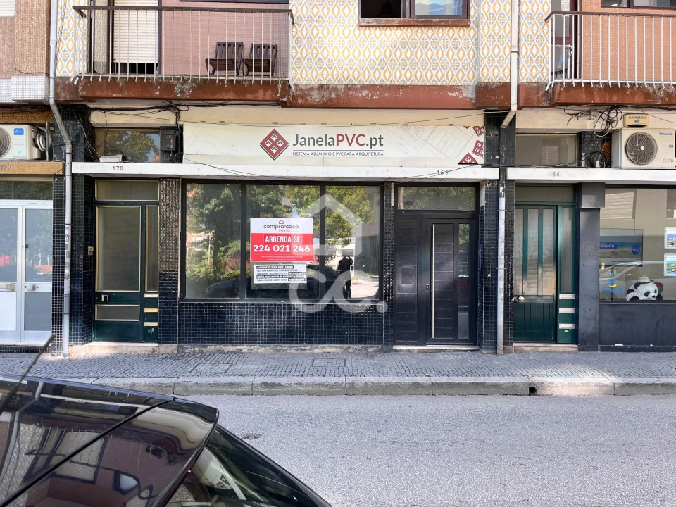 Negócio para Arrendamento em Santa Marinha e São Pedro da Afurada Foto 1