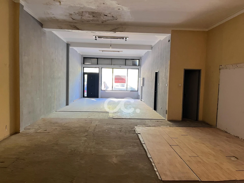 Negócio para Arrendamento em Santa Marinha e São Pedro da Afurada Foto 5