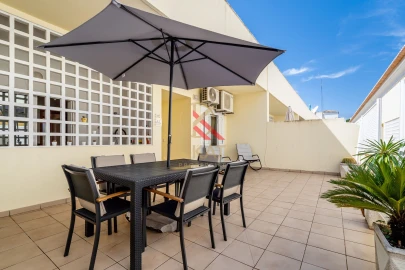 Apartamento T3 para Venda em Lagoa e Carvoeiro