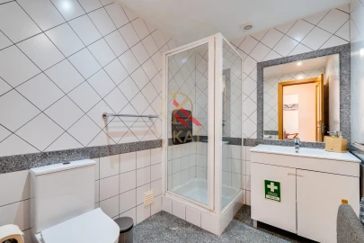 Apartamento T3 para Venda em Lagoa e Carvoeiro