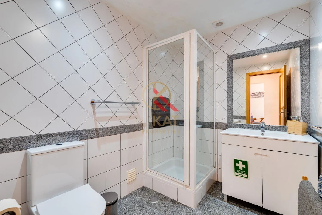 Apartamento T2 para Venda em Lagoa e Carvoeiro Foto 9