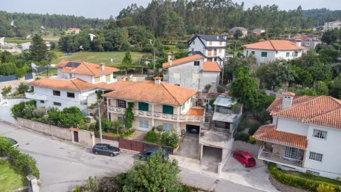 Moradia T3 para Venda em Arnoso (Santa Maria e Santa Eulália) e Sezures