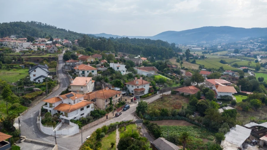 Moradia T3 para Venda em Arnoso (Santa Maria e Santa Eulália) e Sezures Foto 24