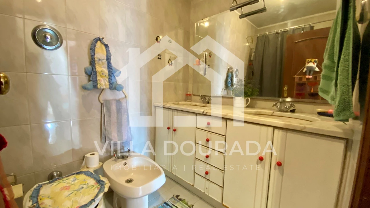 Apartamento T2 para Venda em Cidade da Maia Foto 14