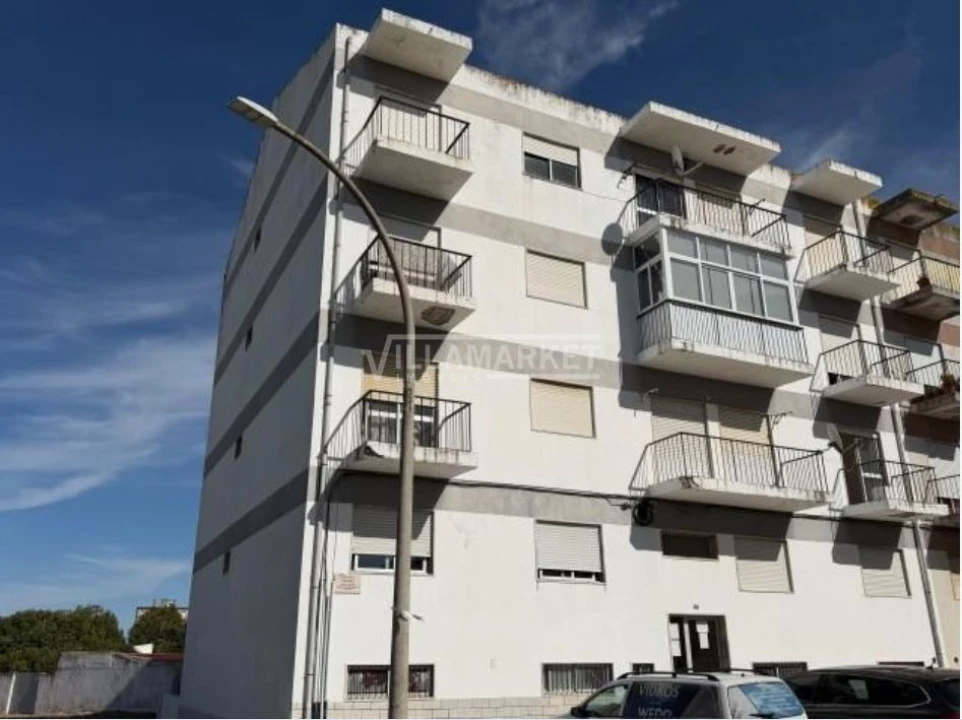 Apartamento T1 para Venda em Baixa da Banheira e Vale da Amoreira Foto 1