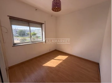 Apartamento T1 para Venda em Baixa da Banheira e Vale da Amoreira