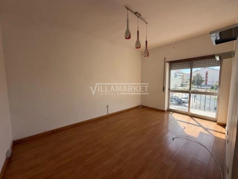 Apartamento T1 para Venda em Baixa da Banheira e Vale da Amoreira Foto 5