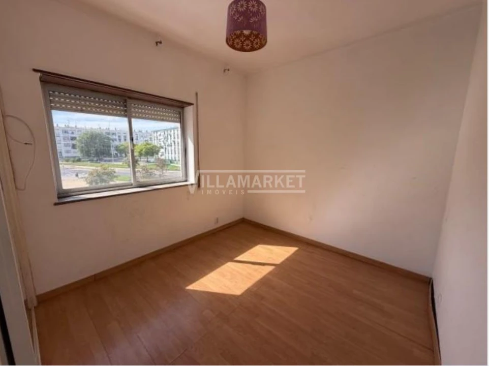 Apartamento T1 para Venda em Baixa da Banheira e Vale da Amoreira Foto 7