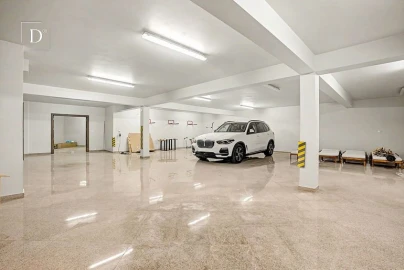 Moradia T5 para Venda em Loule (São Clemente)