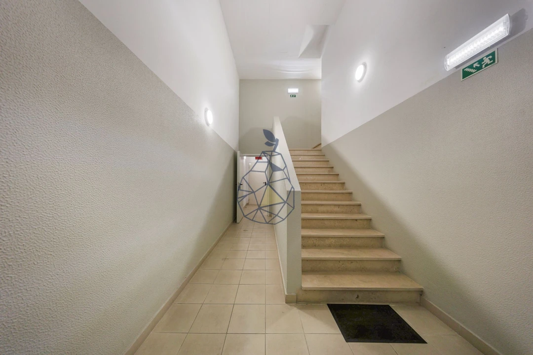 Apartamento T1 para Arrendamento em Portimão Foto 30