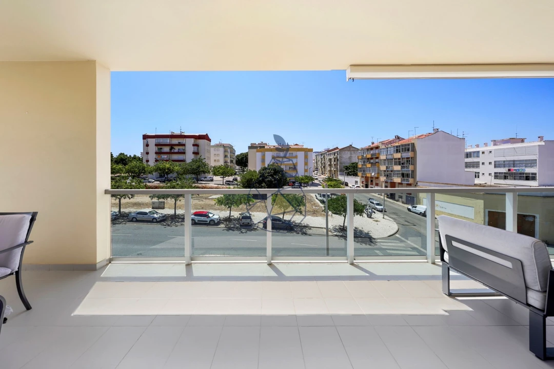 Apartamento T1 para Arrendamento em Portimão Foto 14