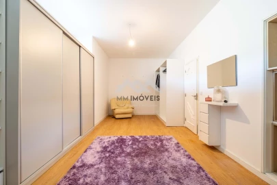 Moradia T5 para Venda em Gondomar (São Cosme), Valbom e Jovim
