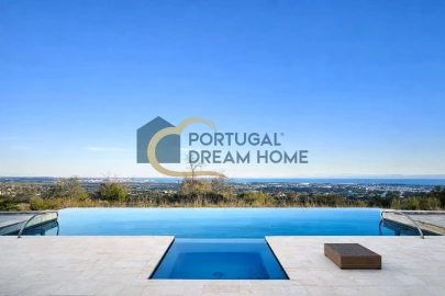 Terreno para Venda em Albufeira e Olhos de Água