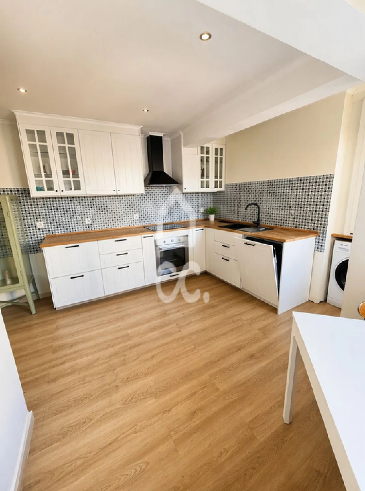 Apartamento T3 para Venda em Sacavém e Prior Velho Foto 4