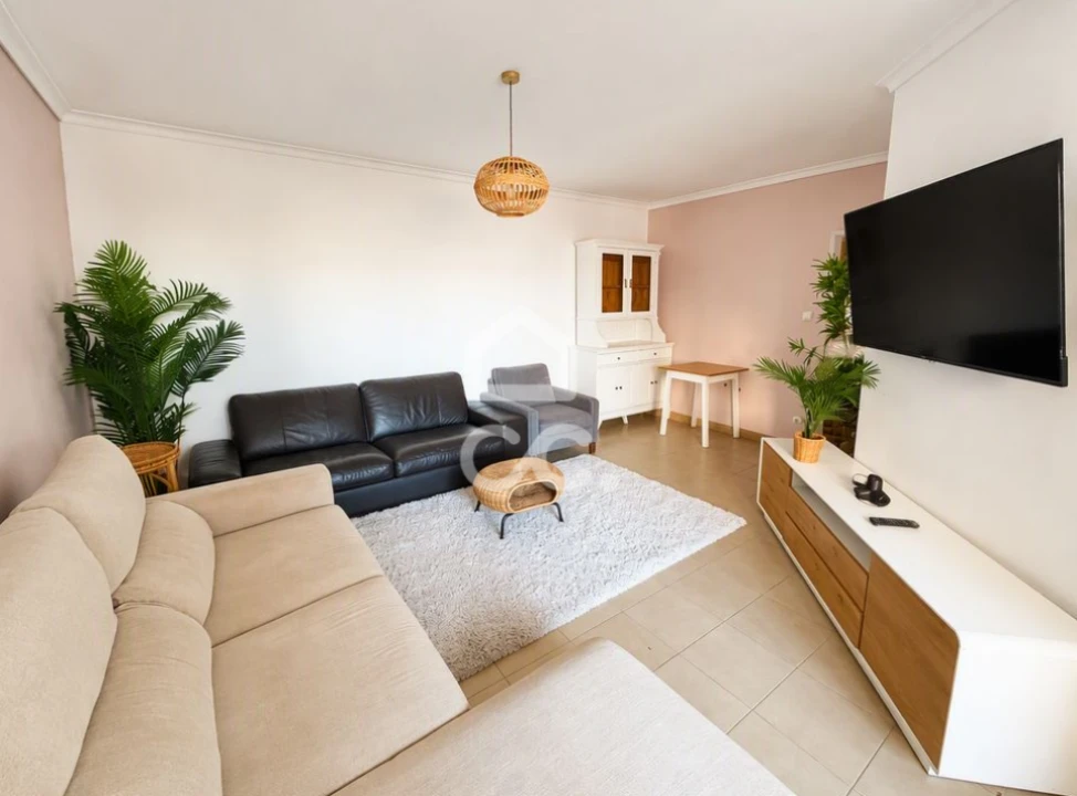 Apartamento T3 para Venda em Sacavém e Prior Velho Foto 3