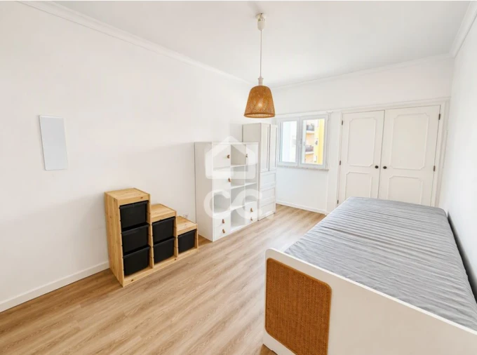 Apartamento T3 para Venda em Sacavém e Prior Velho Foto 11