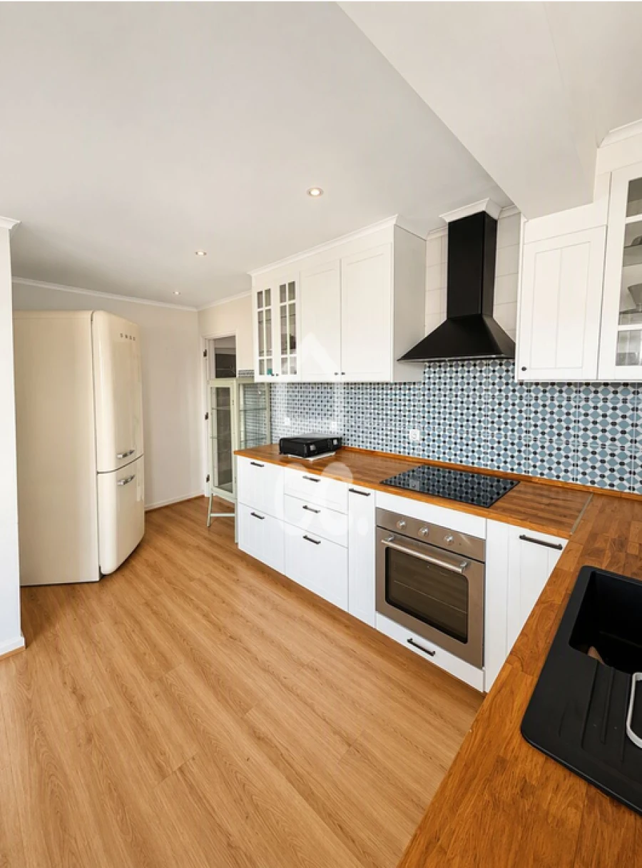 Apartamento T3 para Venda em Sacavém e Prior Velho Foto 5