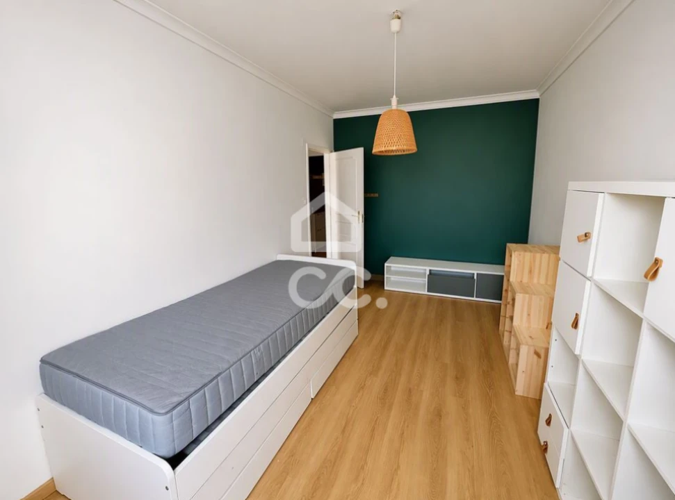 Apartamento T3 para Venda em Sacavém e Prior Velho Foto 12