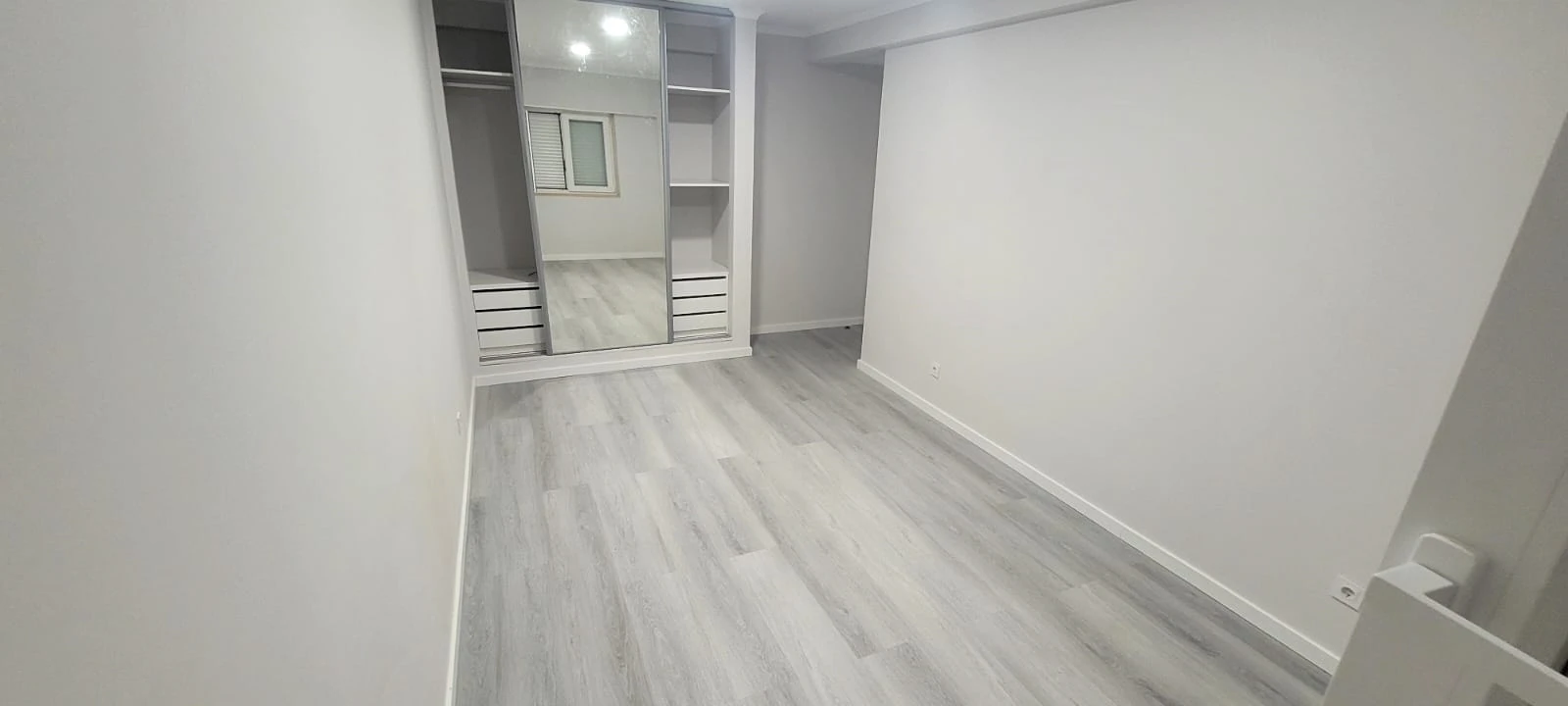 Apartamento T4 para Venda em Amora Foto 39