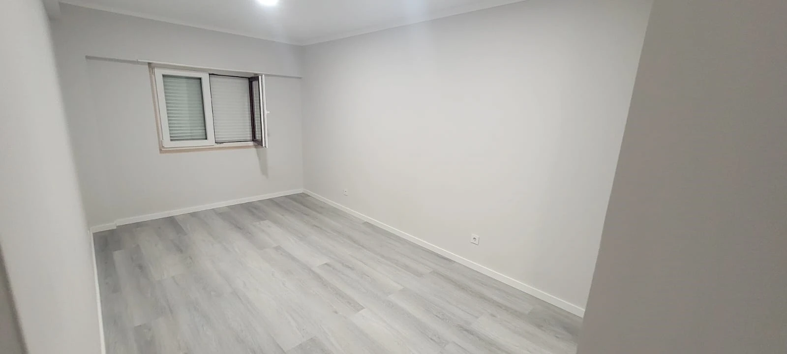 Apartamento T4 para Venda em Amora Foto 37
