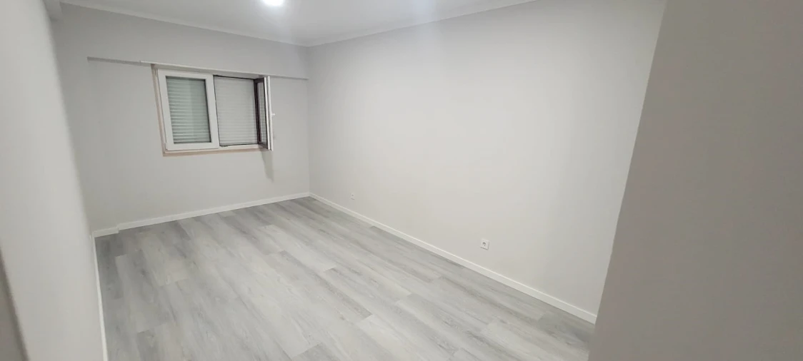 Apartamento T4 para Venda em Amora Foto 37