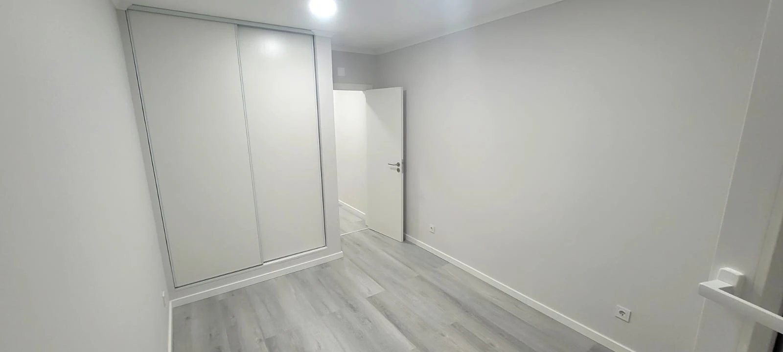 Apartamento T4 para Venda em Amora Foto 35
